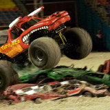 0P44Tq