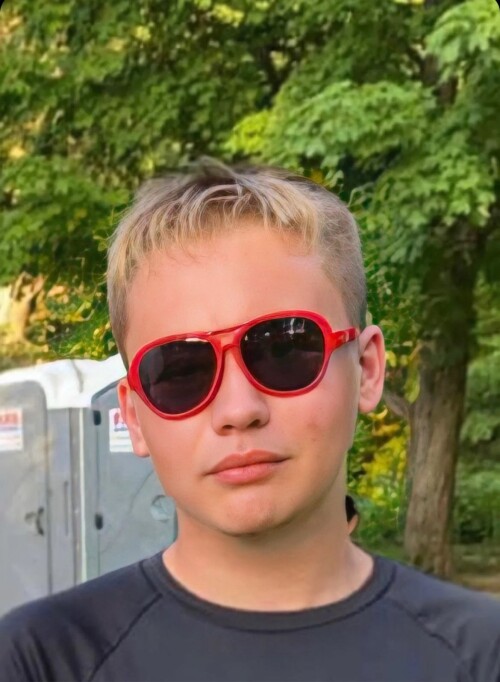 1yEWwA.jpg