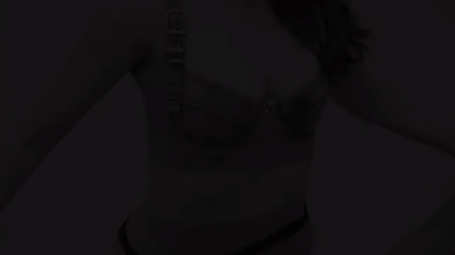 4Bi8S9.gif