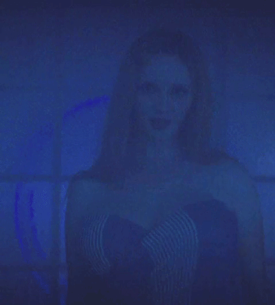 4mt8YC.gif