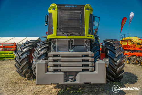 Class 5000 Tractor Dowerin Field Day 3