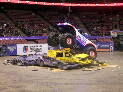 monster jam 12640004905 o