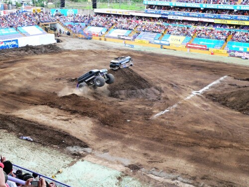 monster jam 220 2744557349 l
