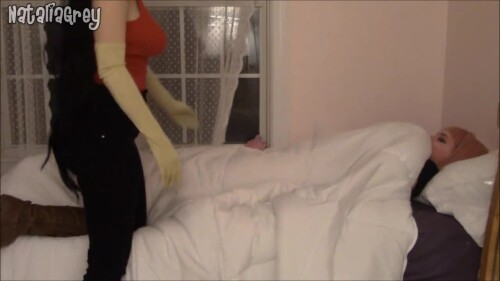 FH9yr7.webm