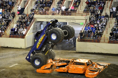 monster truck 048 8544440297 l