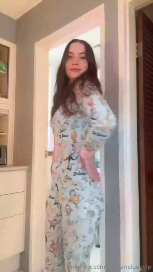 FslLcQ.webm