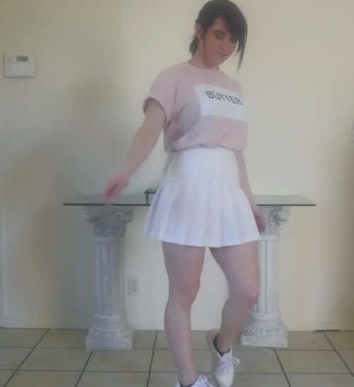 HhvHbc.webm
