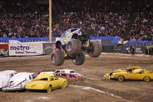 MONSTER JAM 11009 A 525