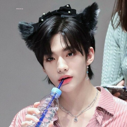 straykidshyunjins 124701484 387935592396554 5018673415439618965 n