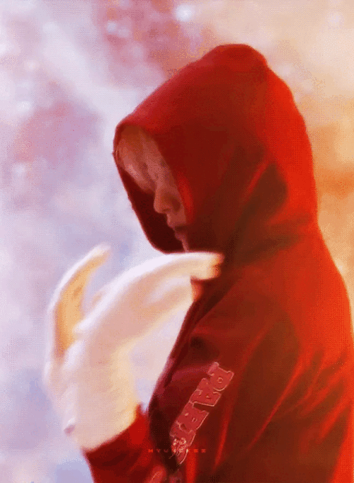 J5UTAz.gif