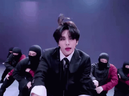 J5UUNC.gif