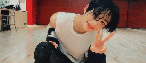 J5X6pF.gif