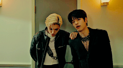 J5ZDiZ.gif