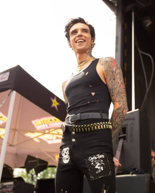 dailyandypics 195197217 281727090306597 4922561081381420980 n