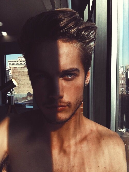tumblr py5tcmRd2I1s804p0o1 1280