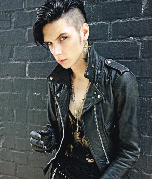 Andy Biersack black veil brides 40689946 1279 1501