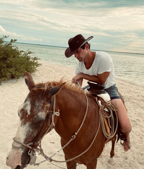 seanopry55 244685315 1027905994445655 7455377898597277989 n