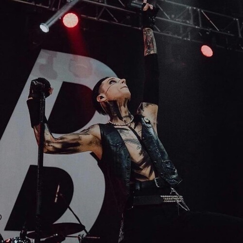 andy.fallen.angel 194210860 157947976311588 7200412730774878038 n
