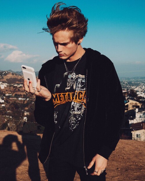 flawlessxlange 1457422413535528713559181890122043618230272n