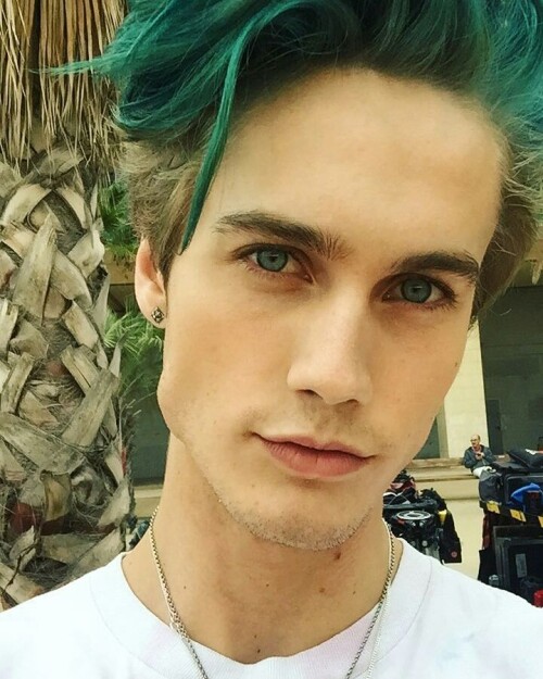 neelsxvisser 146246513551534081754581924253105042489344n