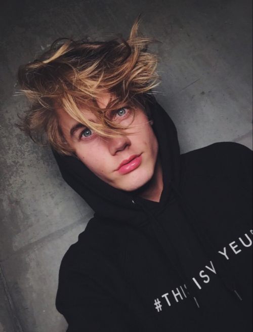 JvJSza