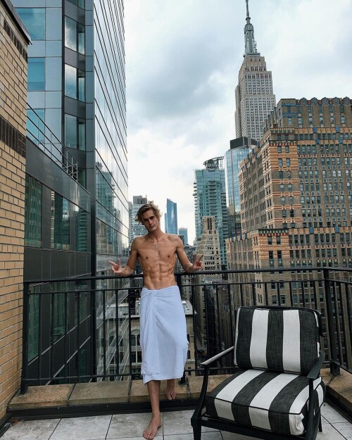 neels 69529671 1560733607401998 5017271442372761844 n