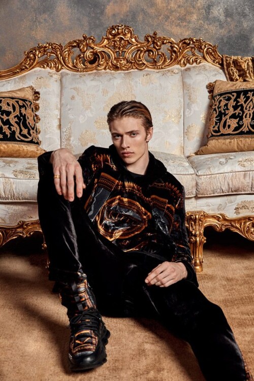 Lucky Blue Smith Kith x Versace SS19 06 620x930