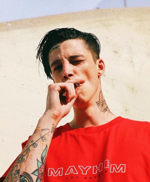 tumblr pldehqsQcu1tn9c65 1280