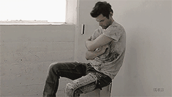 JwjLw5.gif