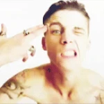 Jwm0FQ