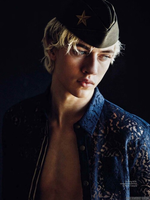 lucky blue smith editorial daman magazine spring summer 2016 03