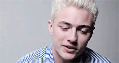 Jx3aLr.gif