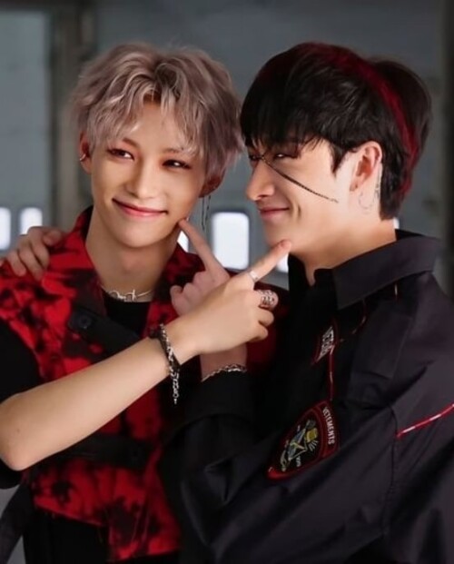 felix straykids 118140190 171712014452814 883643792502823513 n (2)