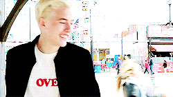 JxsXoa.gif