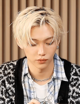 JyB9zv.gif