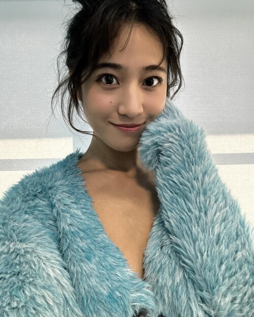 Hana Okamoto 323