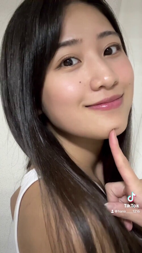 Hana Okamoto 1585