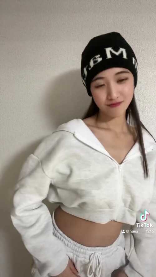 Hana Okamoto 2088