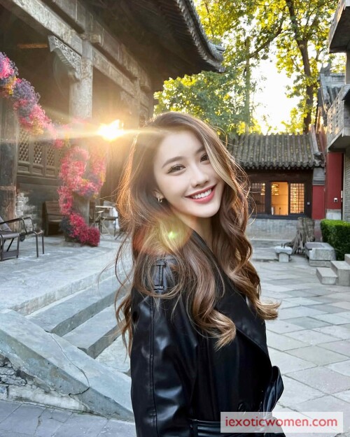 Sherry Xia 373