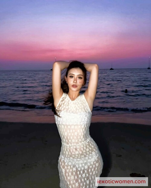 Sherry Xia 761