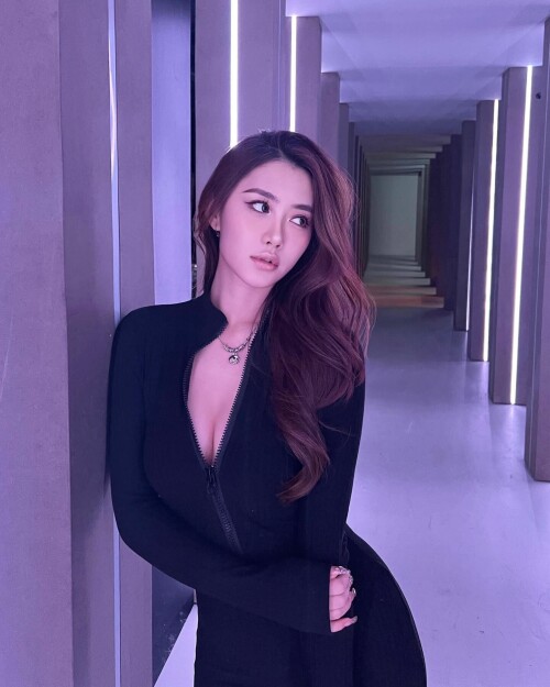 Sherry Xia 1372