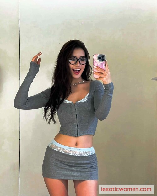 Sherry Xia 742