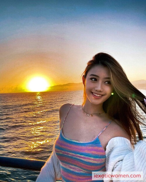 Sherry Xia 256