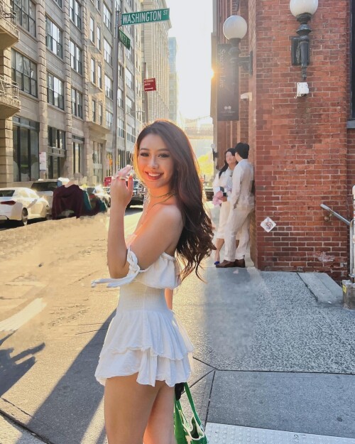 Sherry Xia 1690