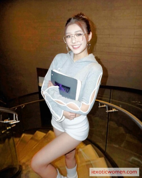 Sherry Xia 477