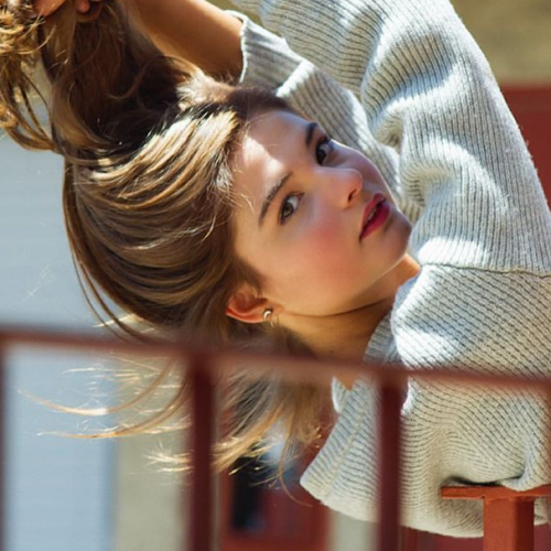 stefanie scott 1
