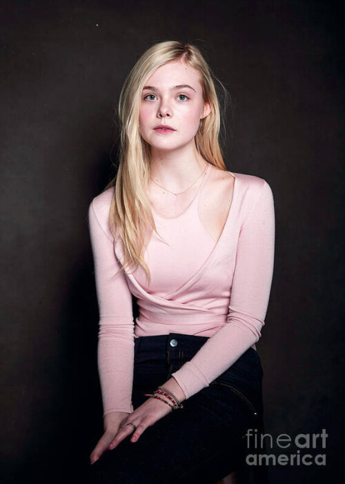 elle fanning alanowsky zigatari