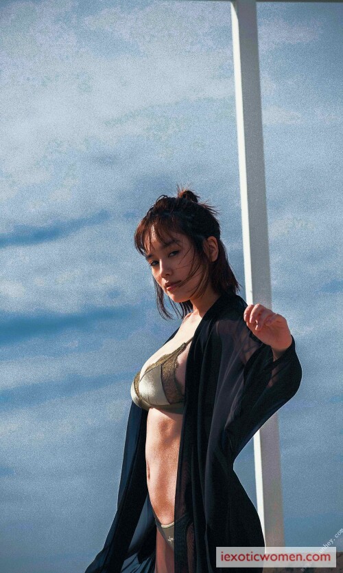 Miwako Kakei 674