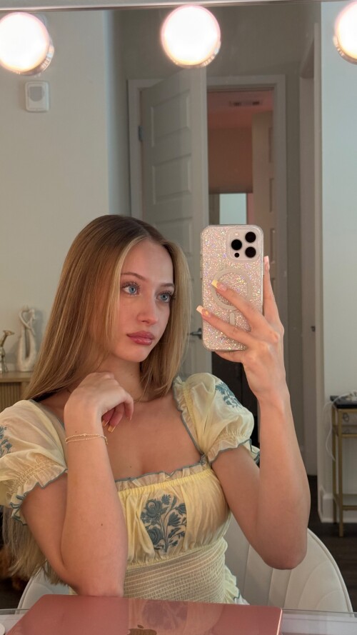 NO73G9.jpg