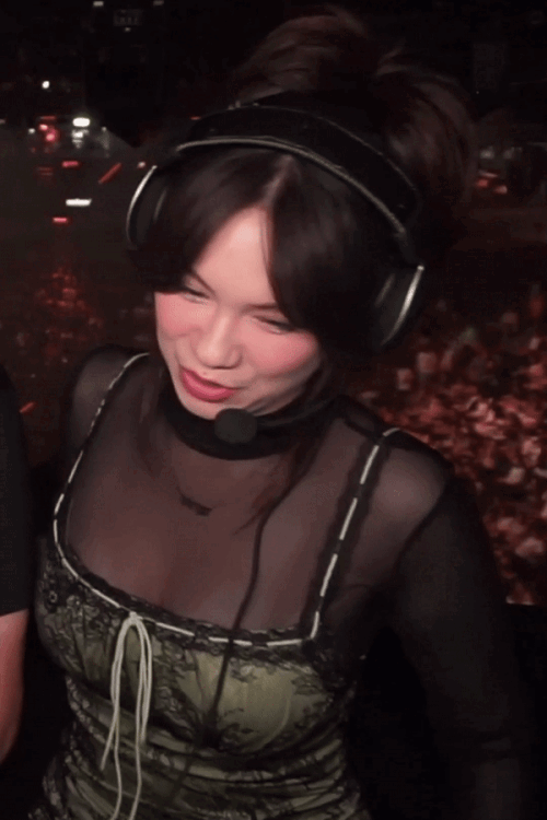 NVdx7P.gif